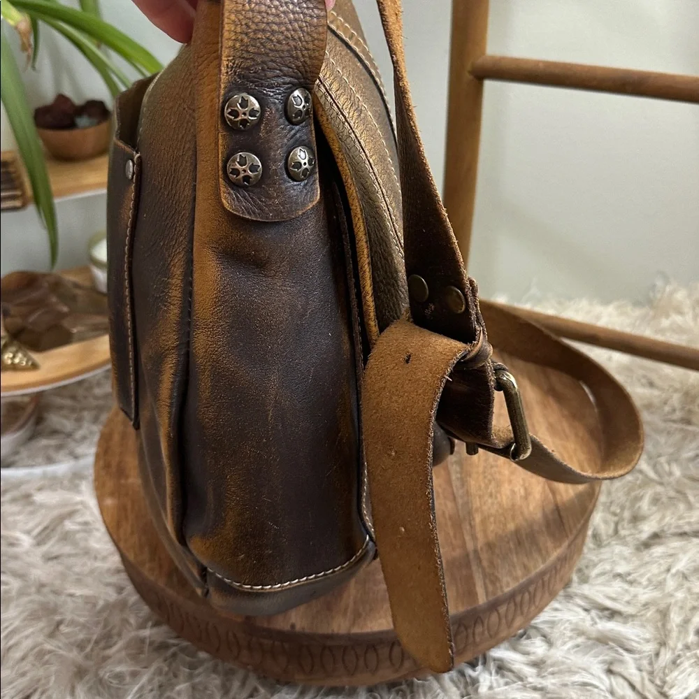 Patricia Nash Brown Distressed Italian Leather Barcelona‎ Saddlebag Crossbody - Picture 5 of 17